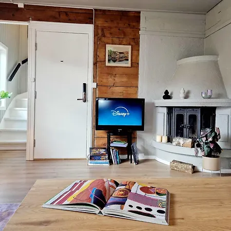 Сasa de vacaciones Historic Townhouse - 2 Baths 3 Floors 100 Percent Charm Bergen