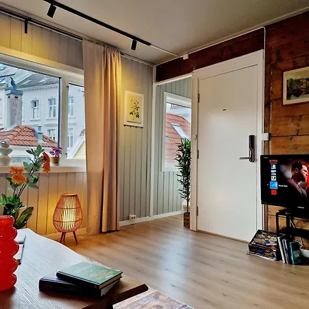 Feriehus Historic Townhouse - 2 Baths 3 Floors 100 Percent Charm *