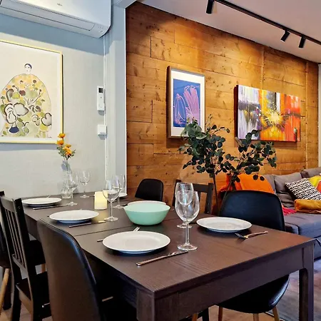 Historic Townhouse - 2 Baths 3 Floors 100 Percent Charm * Берген