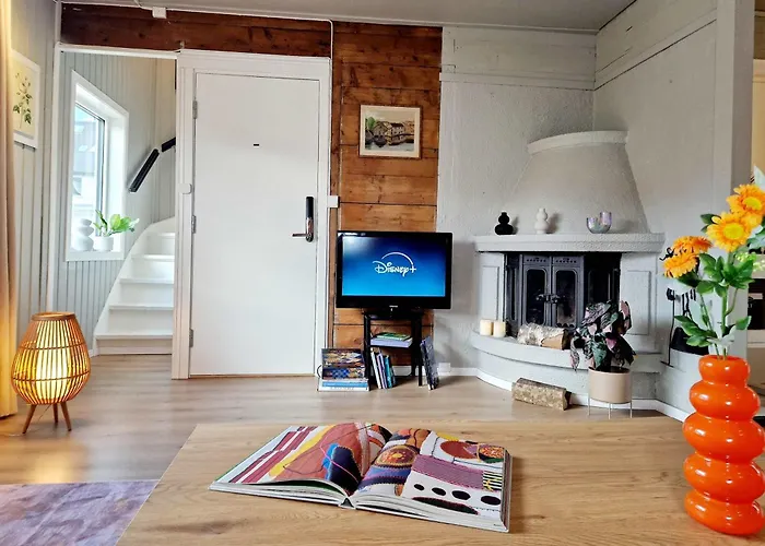 Ferienhaus Historic Townhouse - 2 Baths 3 Floors 100 Percent Charm Bergen