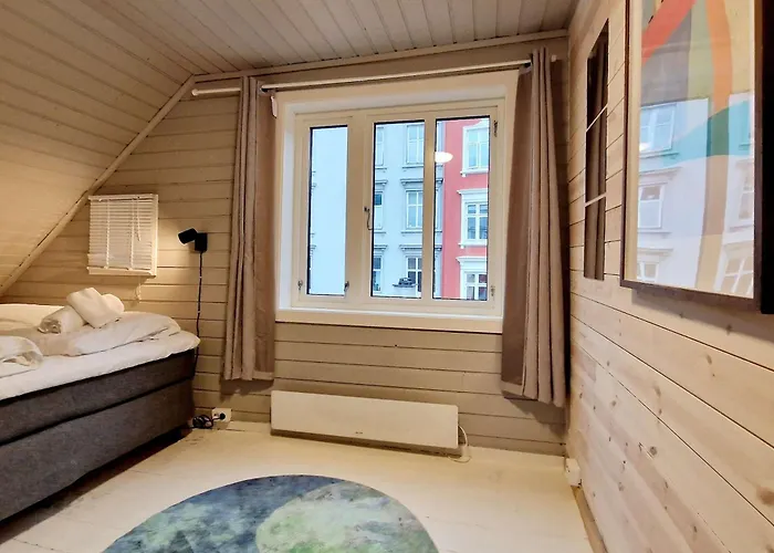 Historic Townhouse - 2 Baths 3 Floors 100 Percent Charm Vakantiehuis