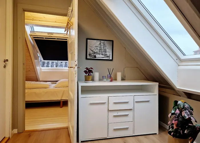 Historic Townhouse - 2 Baths 3 Floors 100 Percent Charm Vakantiehuis